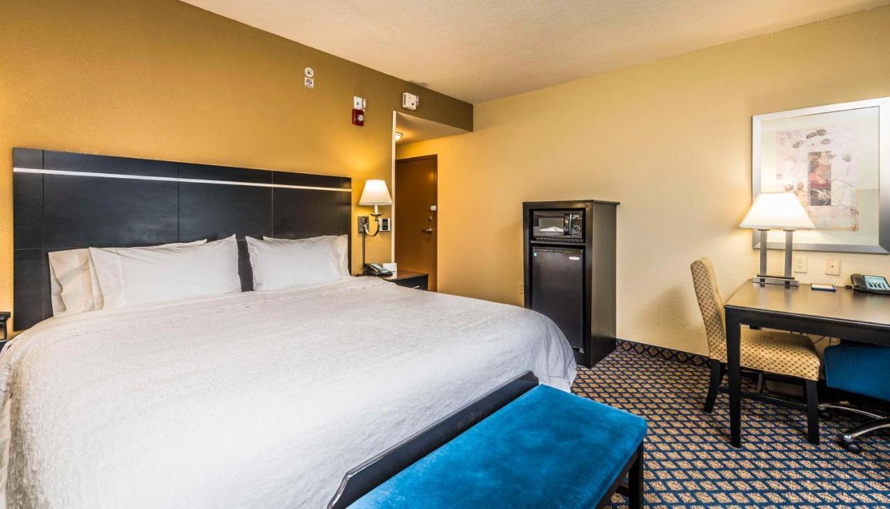 Hampton Inn & Suites Jacksonville South - Bartram Park Bagian luar foto