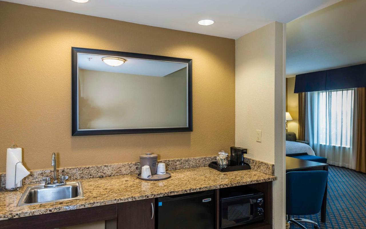 Hampton Inn & Suites Jacksonville South - Bartram Park Bagian luar foto