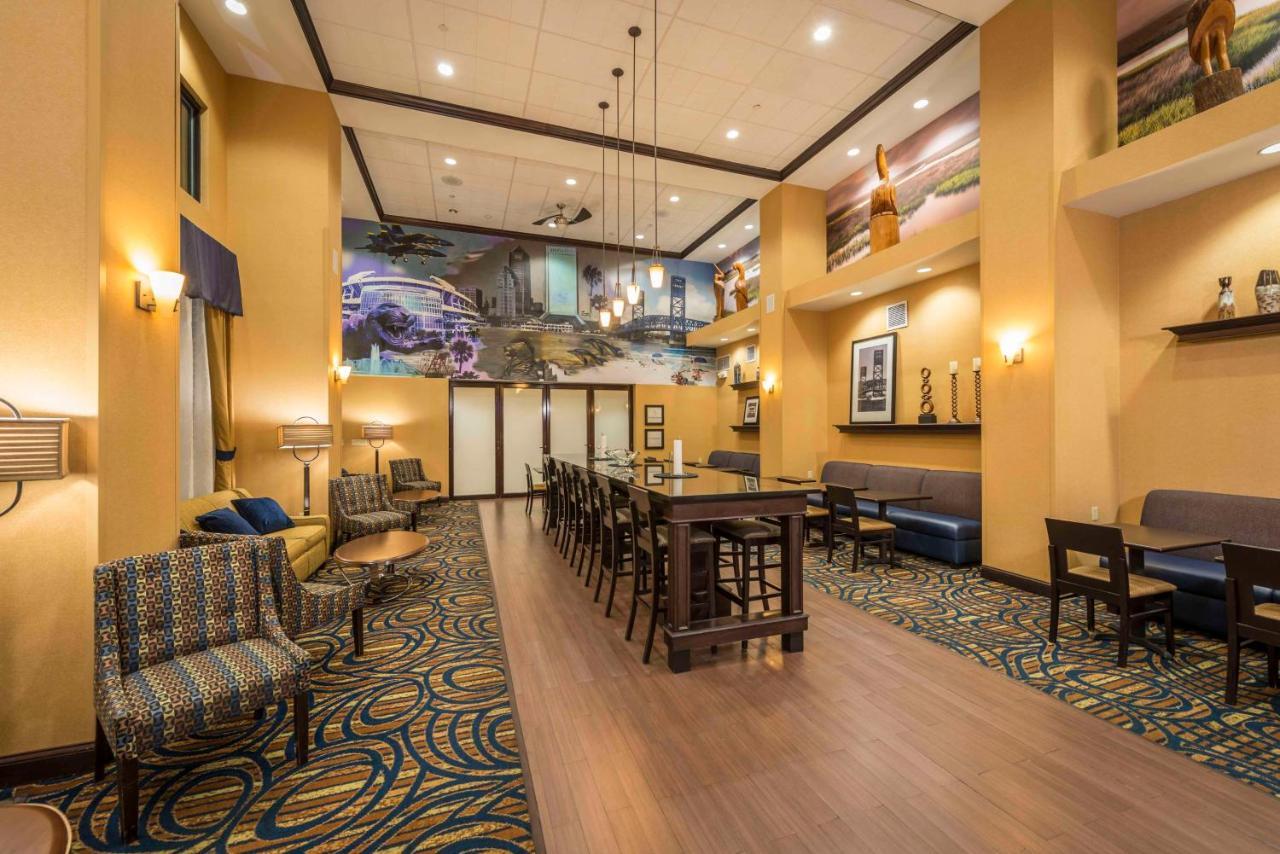 Hampton Inn & Suites Jacksonville South - Bartram Park Bagian luar foto