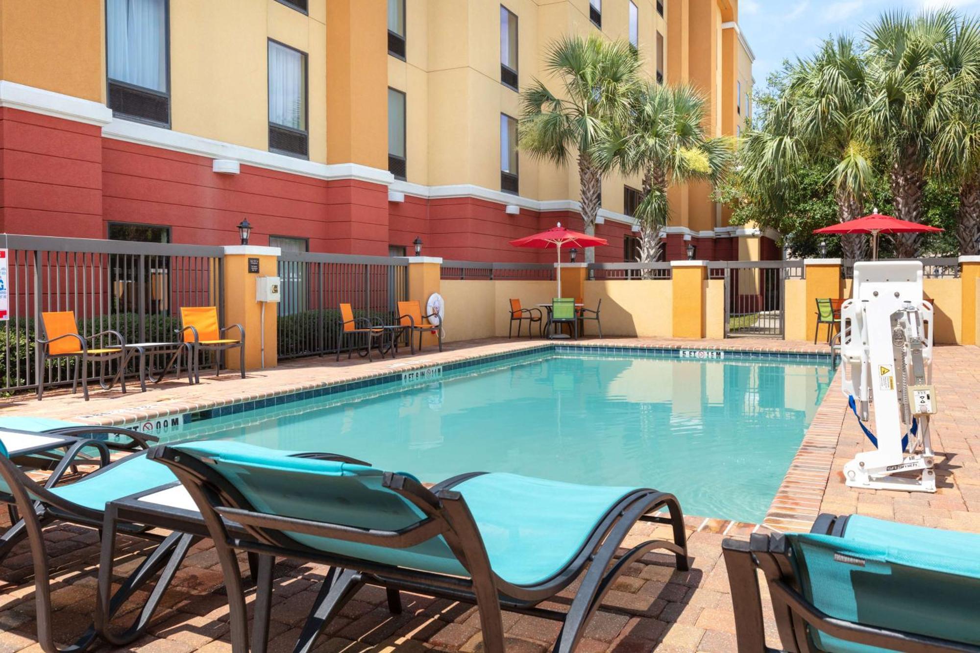 Hampton Inn & Suites Jacksonville South - Bartram Park Bagian luar foto